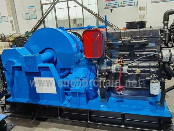 Enkelkedjig dieselmotordriven ankarspel