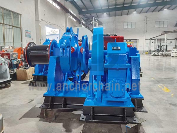 Hydrauliskt ankarspel av enkel typ